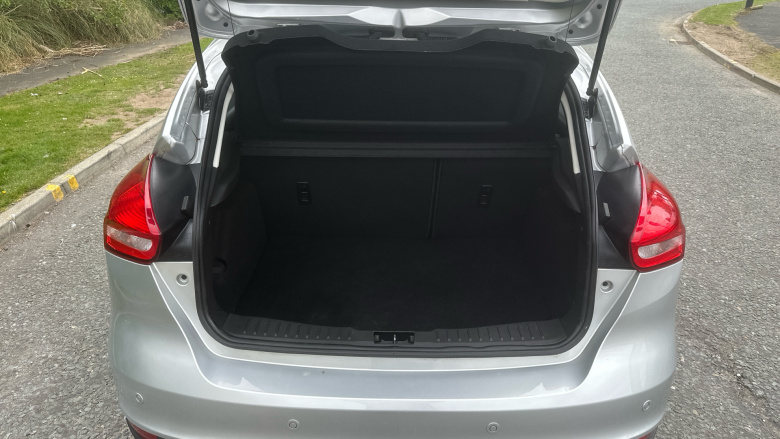 Ford Focus 1.5 TDCi 120 Titanium 5dr Diesel Hatchback